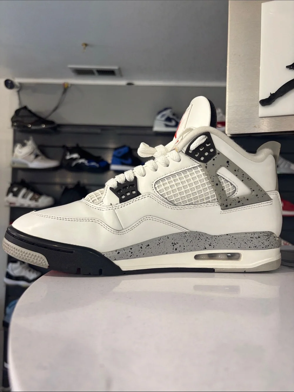 Air Jordan 4 Retro OG White Cement Mens Size 10.5